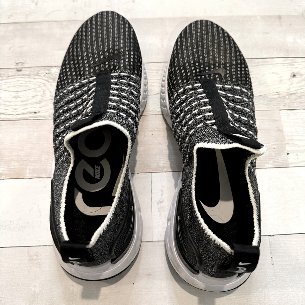 Nike 6.5 Womens shoe